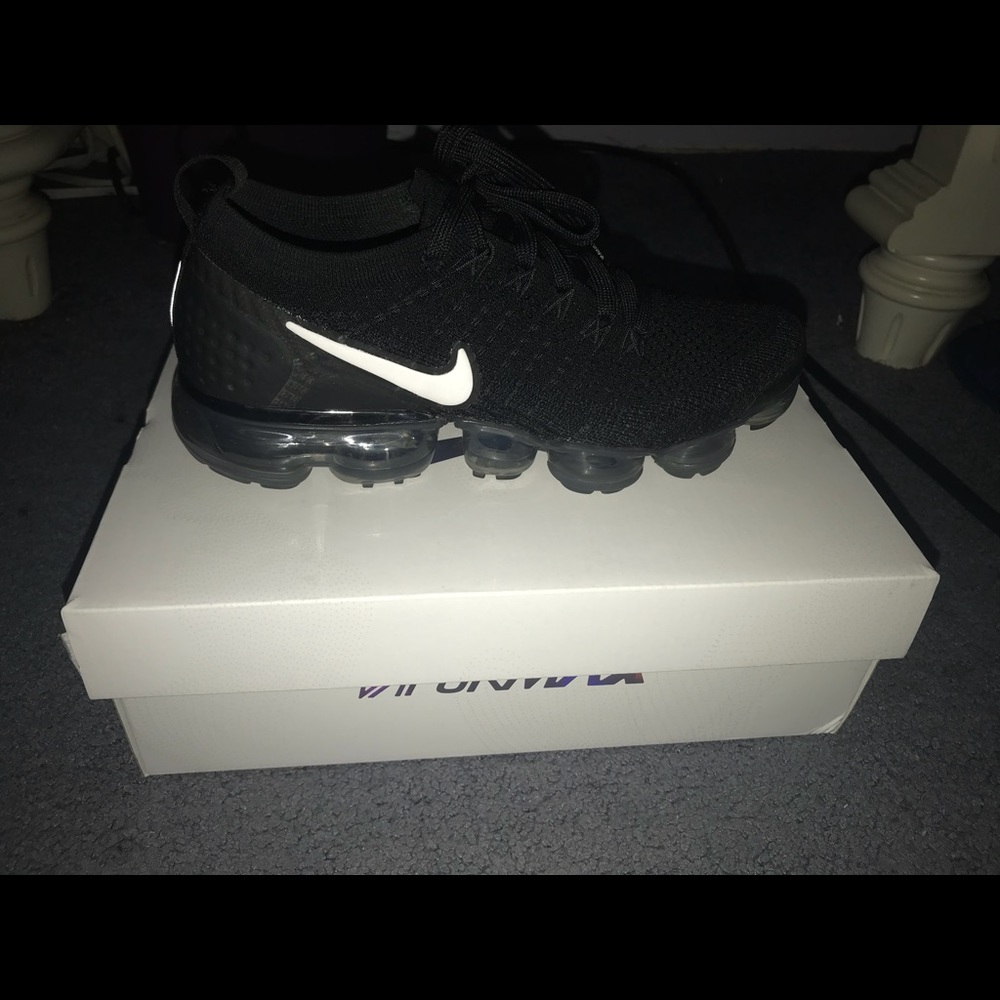 Nike Vapormax Flyknit 2 .